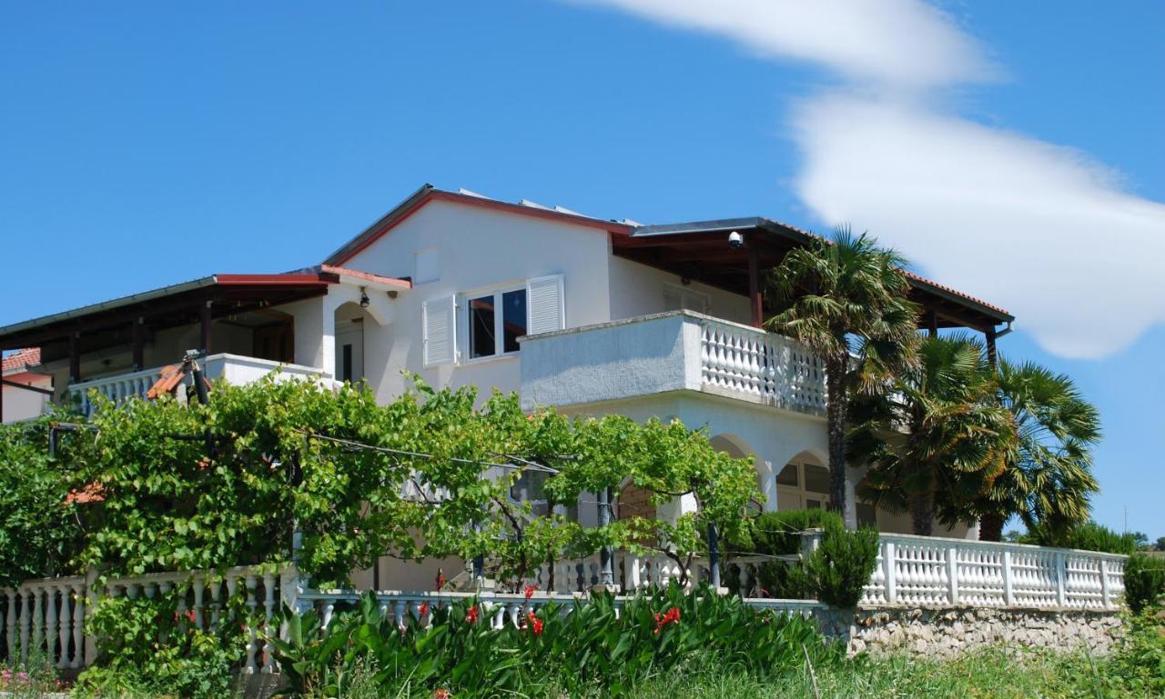 Ražanac Villa Sabina - Apartments Kroatien מראה חיצוני תמונה