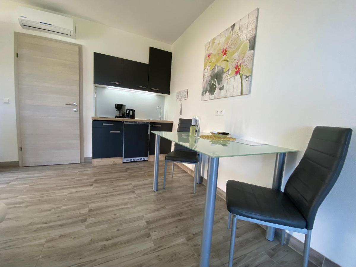 Ražanac Villa Sabina - Apartments Kroatien מראה חיצוני תמונה